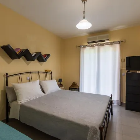 Aristotelis - Kanalia,corfu Kastanéa