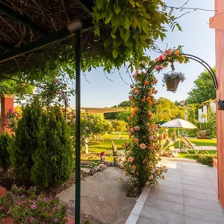 Aristotelis - Kanalia,corfu Kastanéa